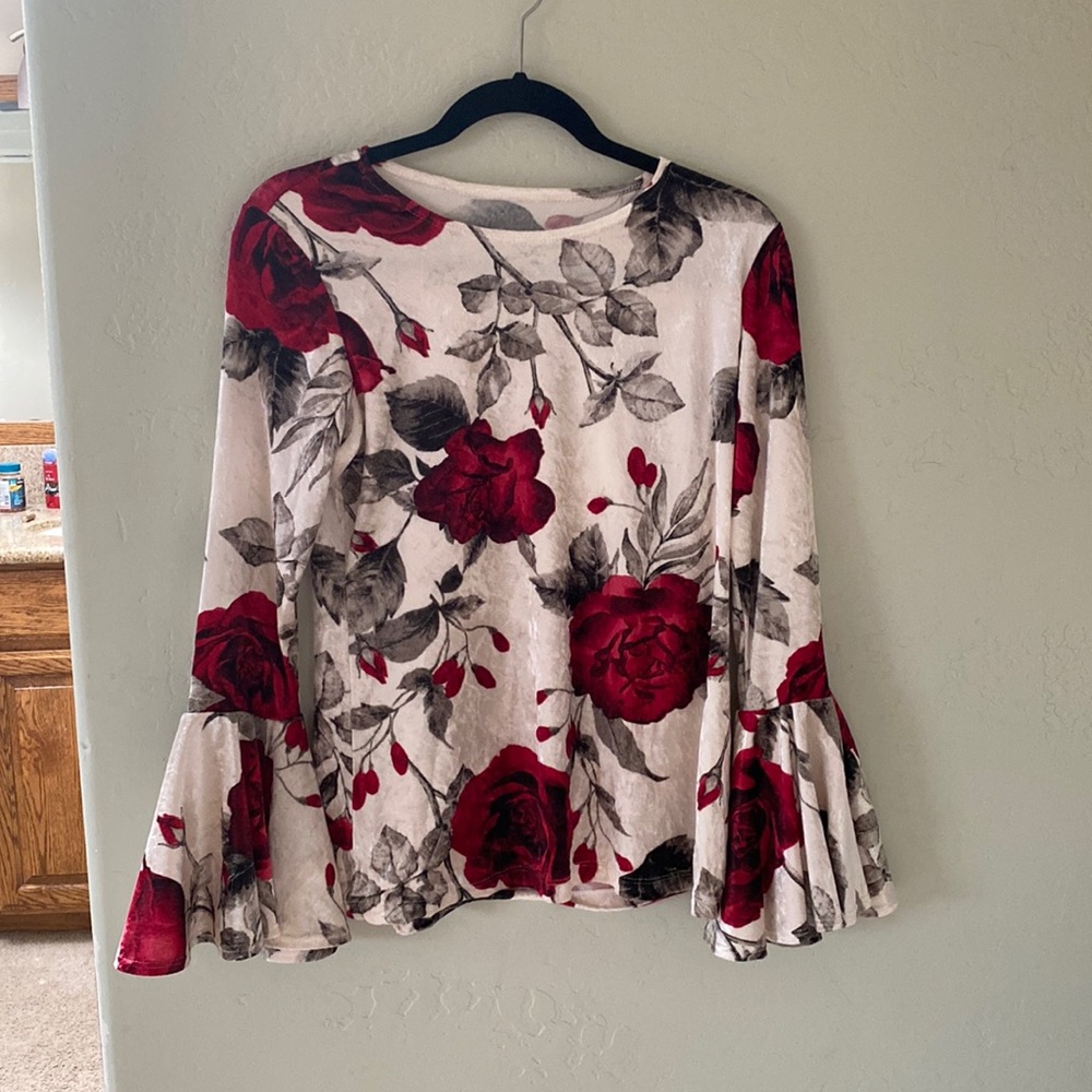 Womens floral top